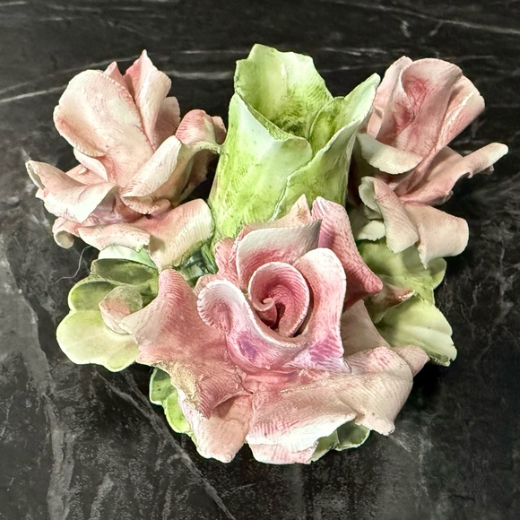 NOVE Capodimonte Floral Candle Holders - Picture 4 of 16